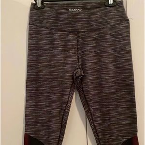 Reebok capri pants athletic yoga workout